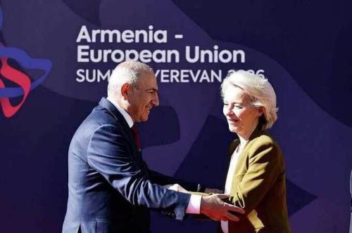 https://s10.iimage.su/s/09/th_gyoB5SGxmbcvQh8lghmTh3pDu8aiQvuzITkSP2eHM.jpg