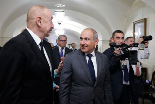 https://s10.iimage.su/s/13/th_guEig9DxQSzJMgvQLR9I9kwF7H1IP2UAINdvAv3Qh.jpg